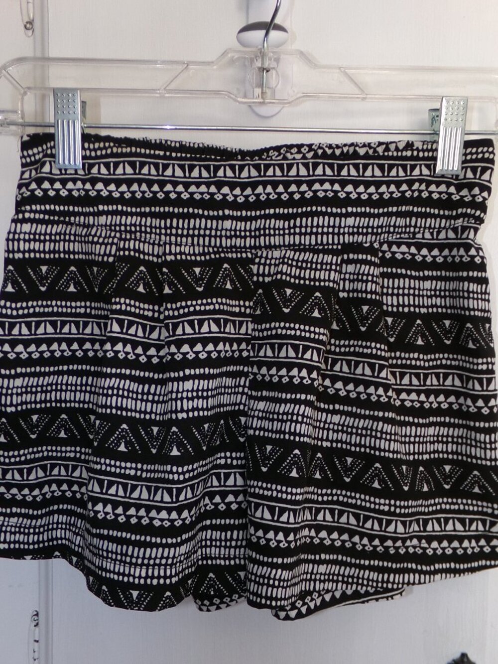 Charlotte Russe Black/White Aztec Print Shorts Sz S